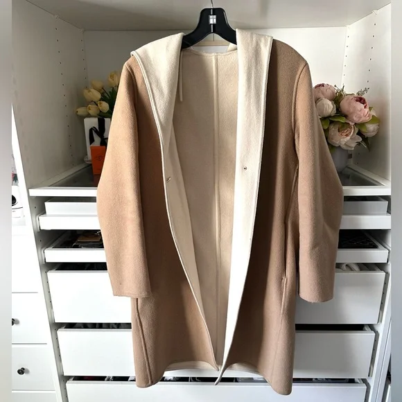 Uniqlo Light Camel Coat with Cream Interior Petite Fit with Hood and pockets - Picture 2 of 16